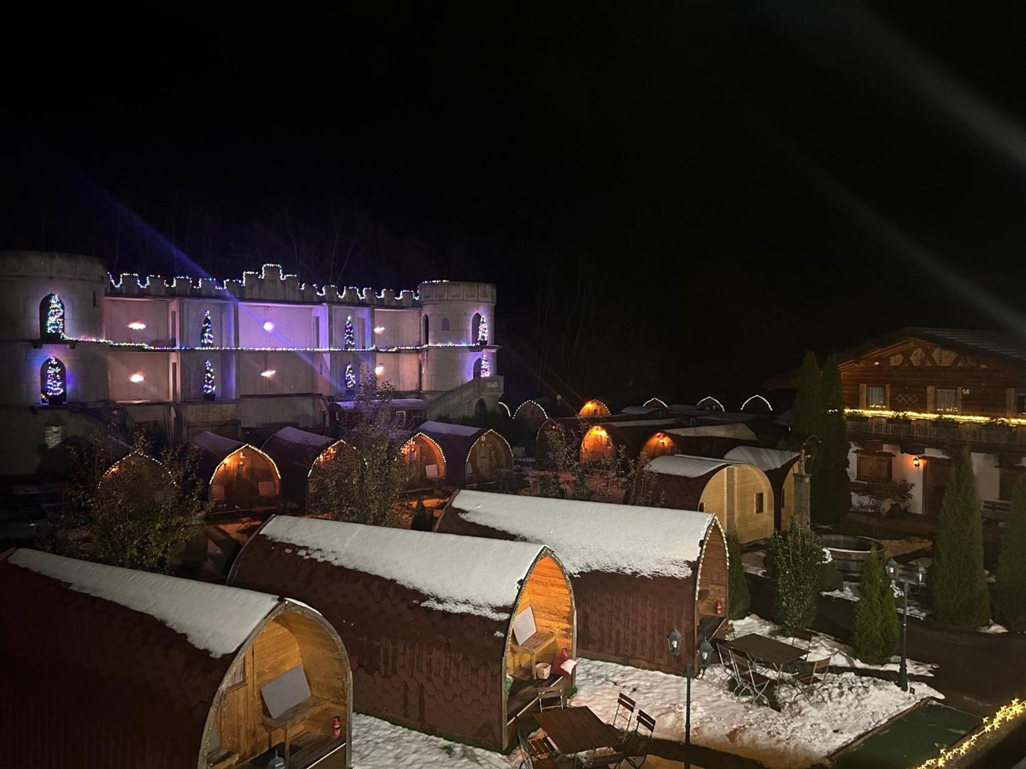 Inn-Side Adventure Cabins Haiming Dış mekan fotoğraf